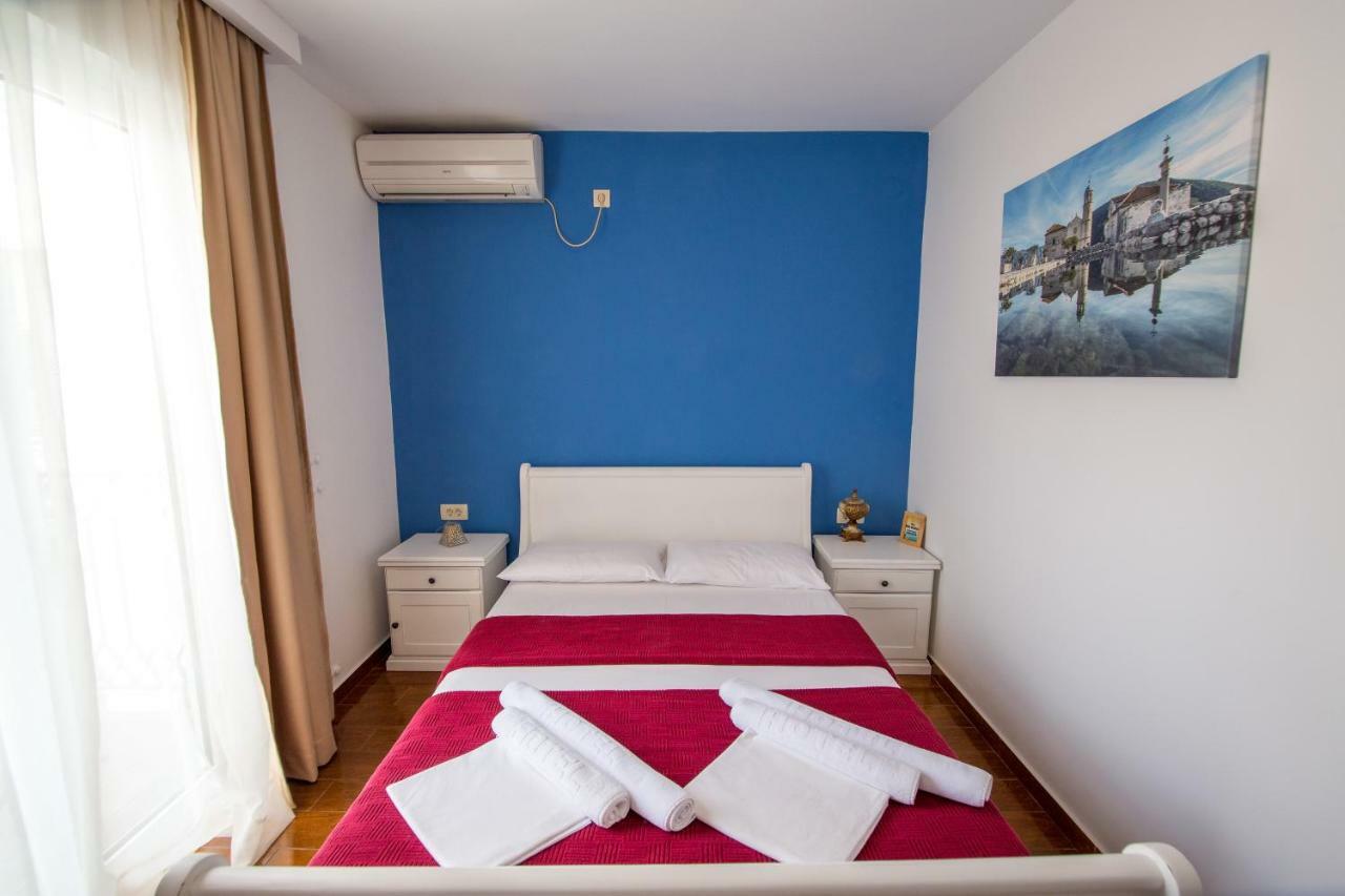 Doppelzimmer mit Balkon