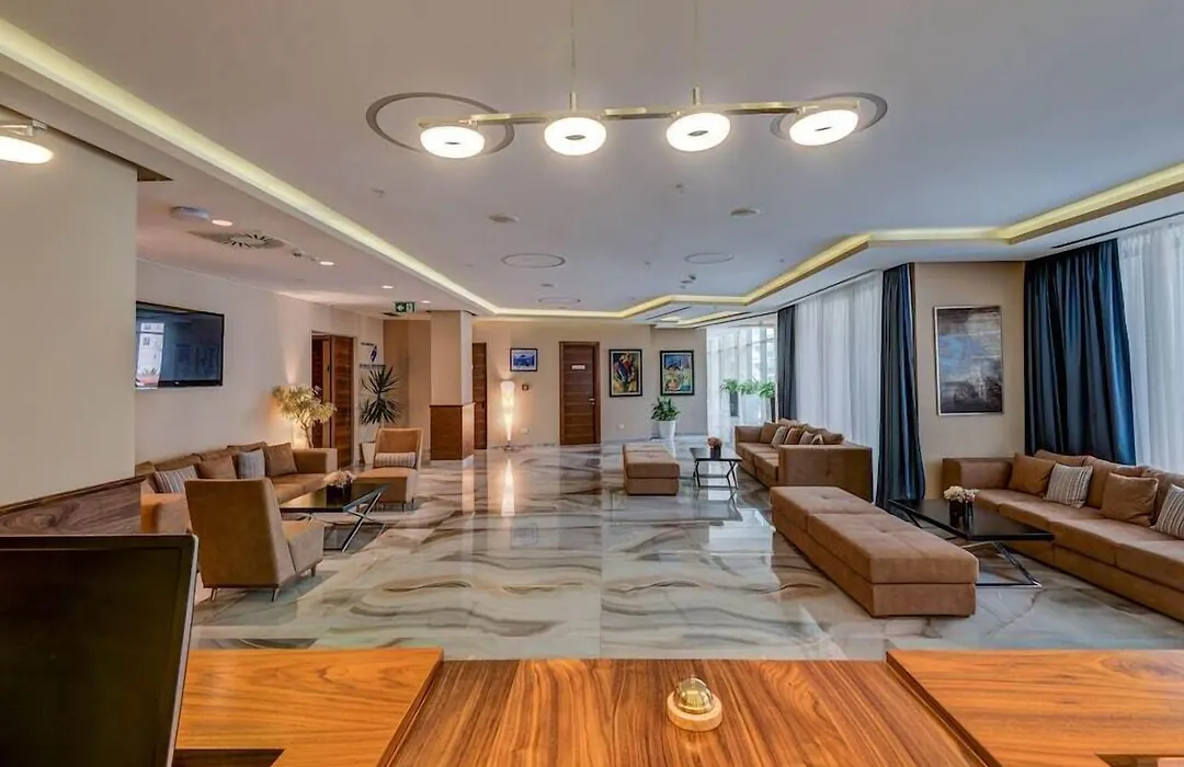 Hotel Tq Plaza-1
